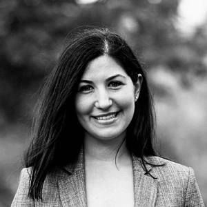 Meet your Posher, Alexia